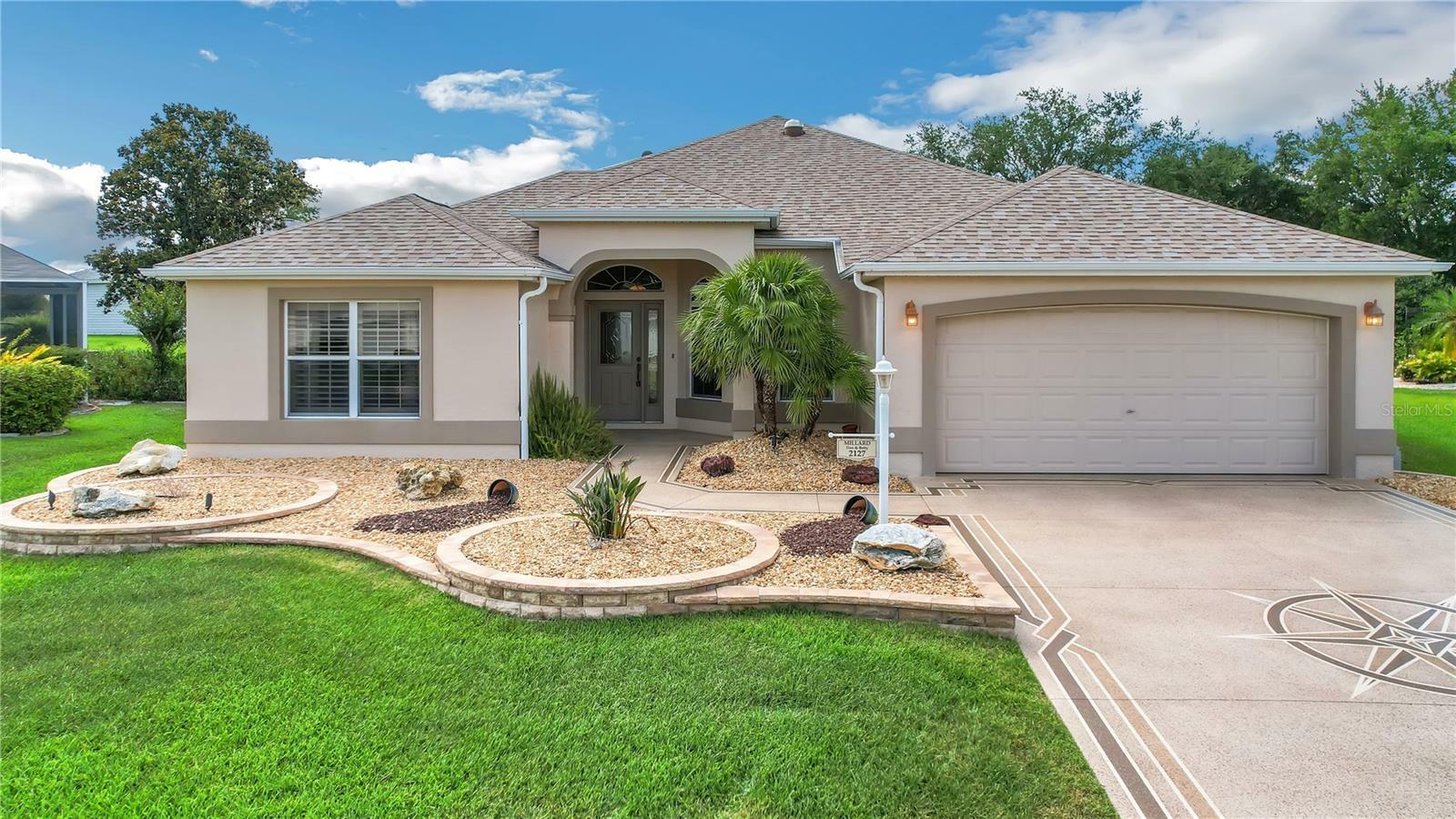 Property Photo:  2127 Barbosa Court  FL 32159 