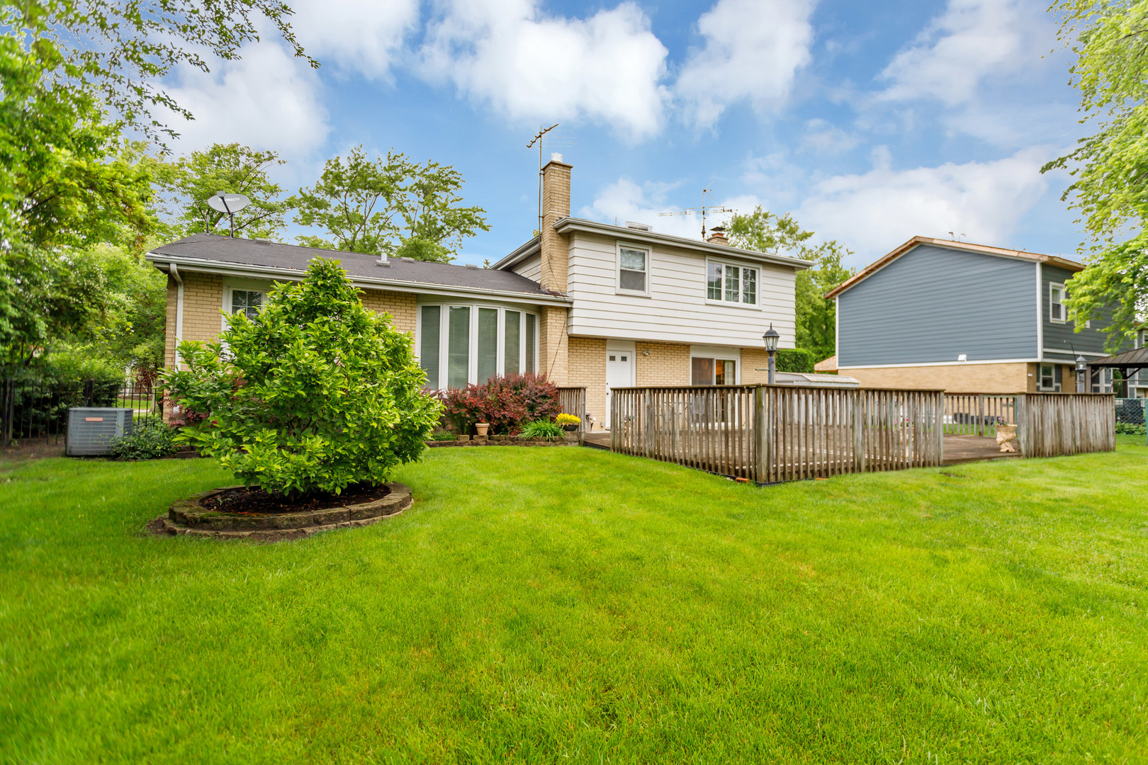 Property Photo:  3423 Maple Leaf Drive  IL 60026 