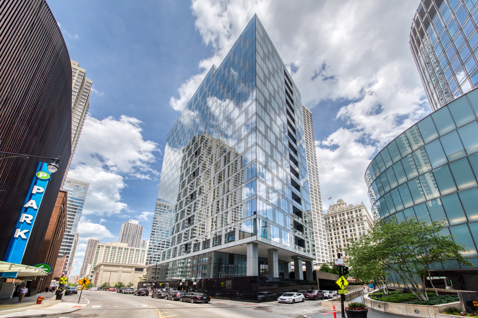 Property Photo:  403 N Wabash Avenue 13B  IL 60611 