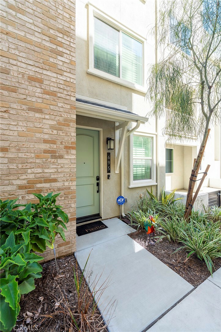 Property Photo:  695 S Mosaic Street  CA 92805 