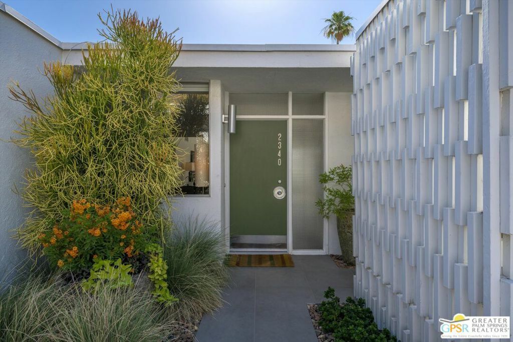 Property Photo:  2340 S Skyview Drive  CA 92264 