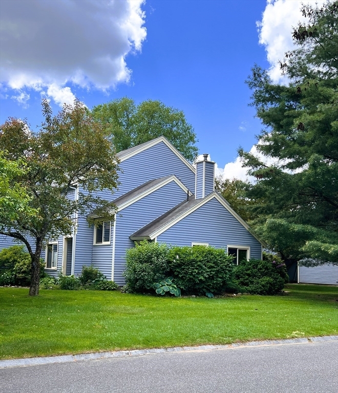Property Photo: 585 Nassau Dr 585 MA 01129