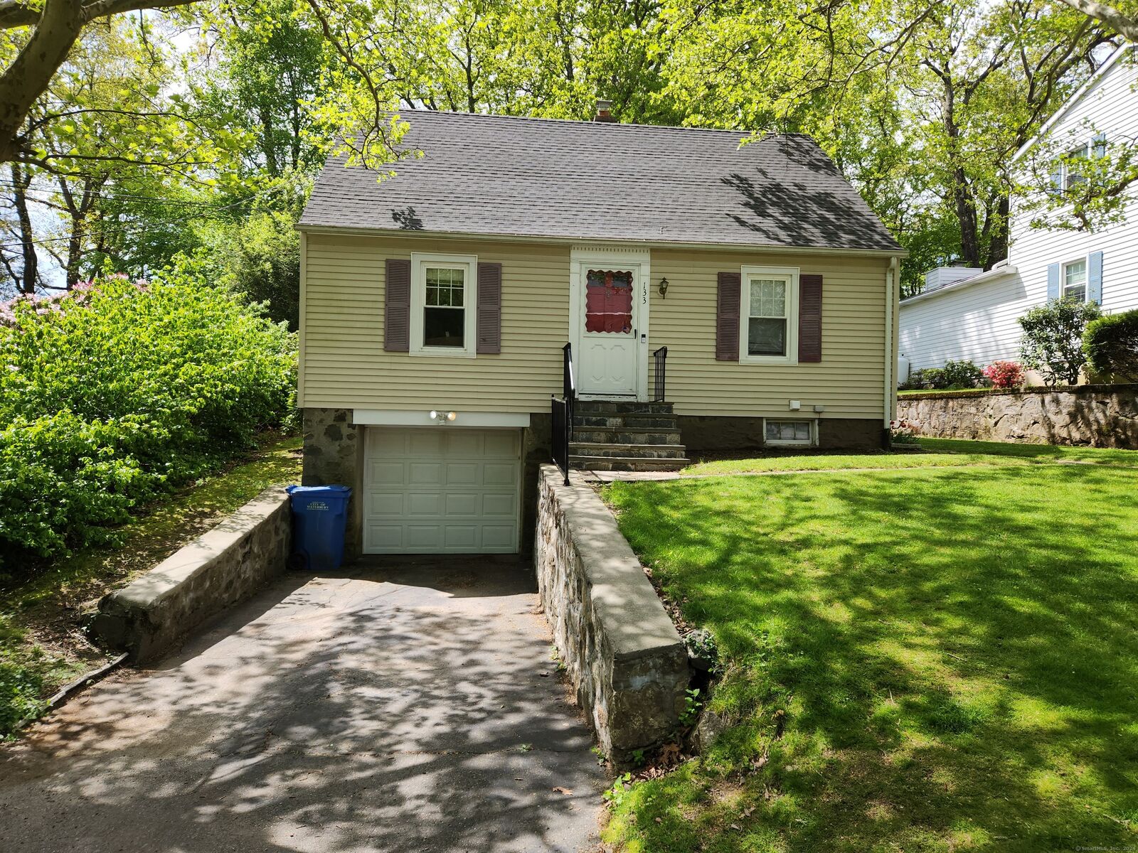 Property Photo:  133 Arden Road  CT 06708 
