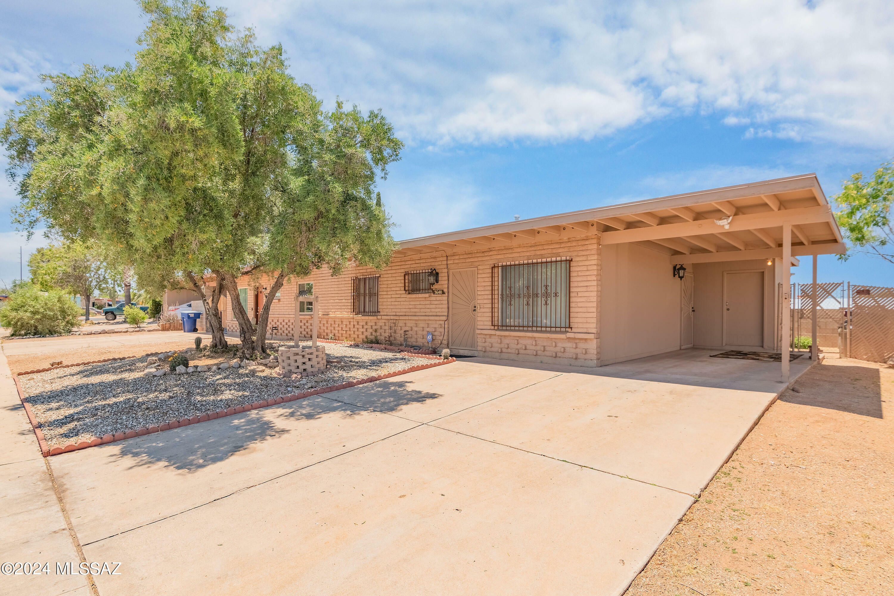 Property Photo:  3640 S Marvin Place  AZ 85730 