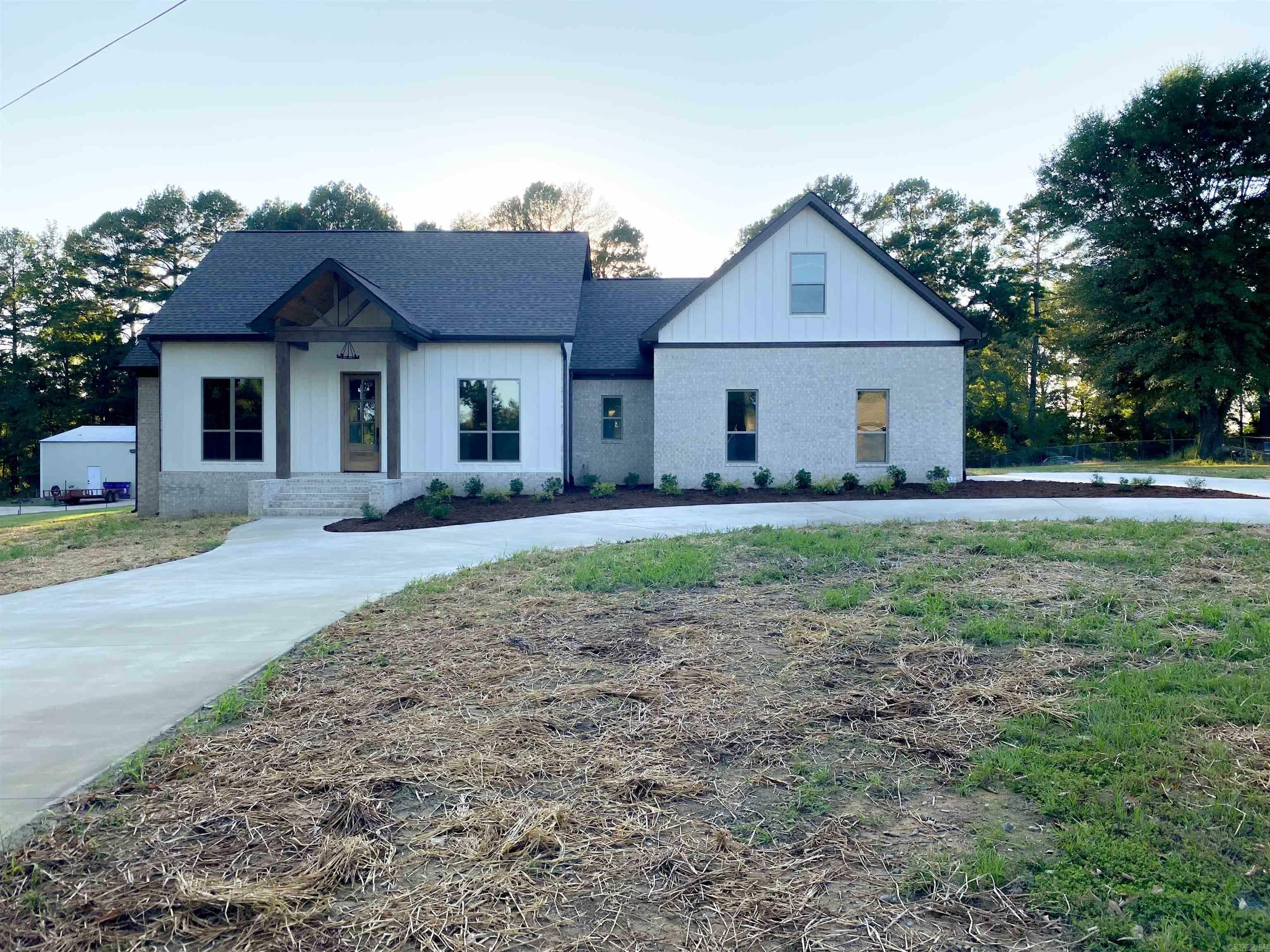 Property Photo:  36 Church Circle  AR 72058 