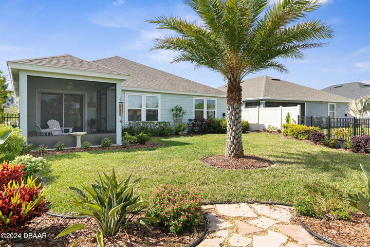 Property Photo:  18 Las Casitas Boulevard  FL 32137