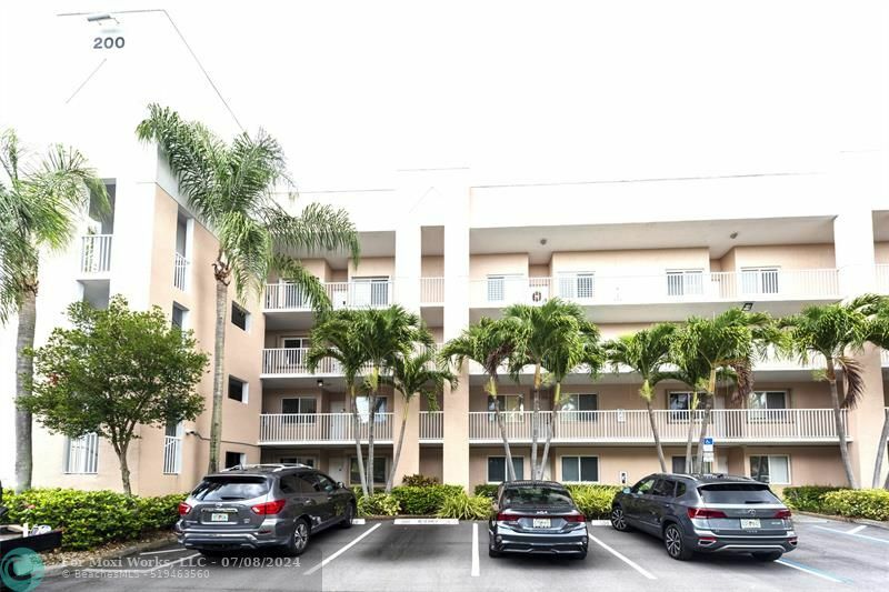 Property Photo:  2541 N Nob Hill Rd 202  FL 33322 