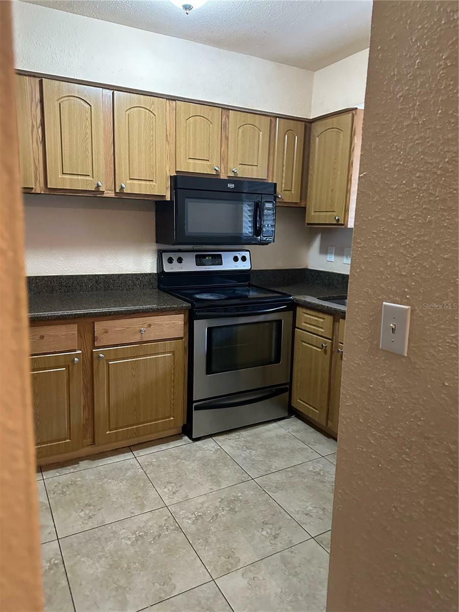 Property Photo:  4213 S Semoran Boulevard 3  FL 32822 