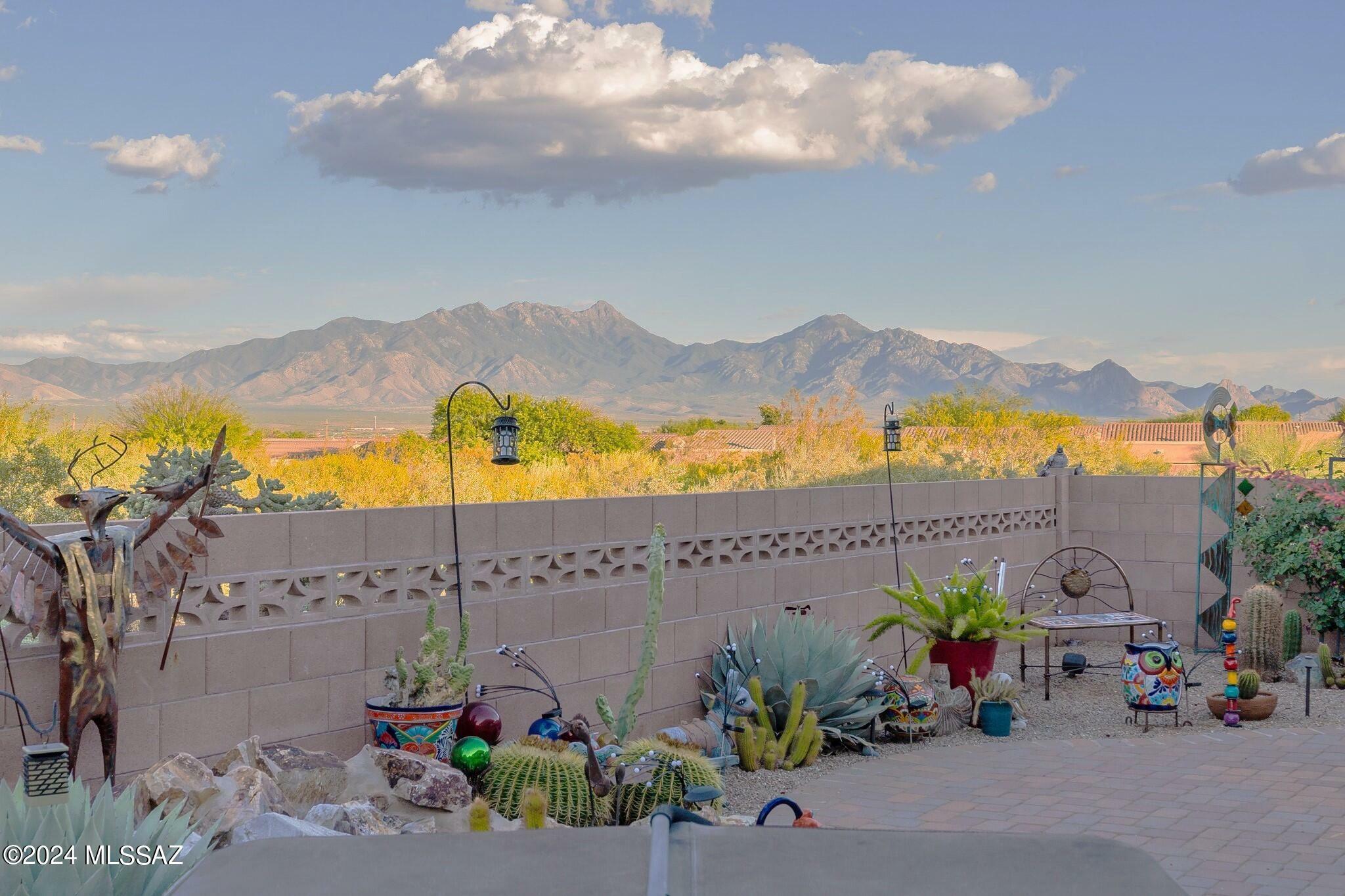 Property Photo:  890 N Observation Trail  AZ 85614 