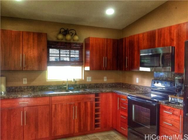 47-114 Pulama Road  Kaneohe HI 96744 photo