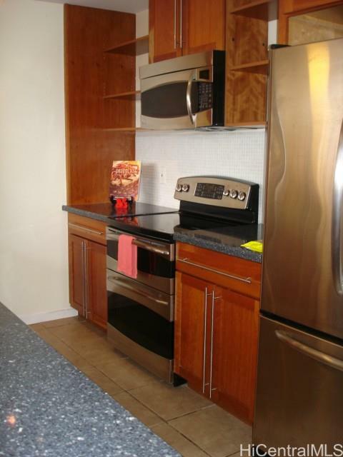 Property Photo: 134-6 Noke Street 606 HI 96734