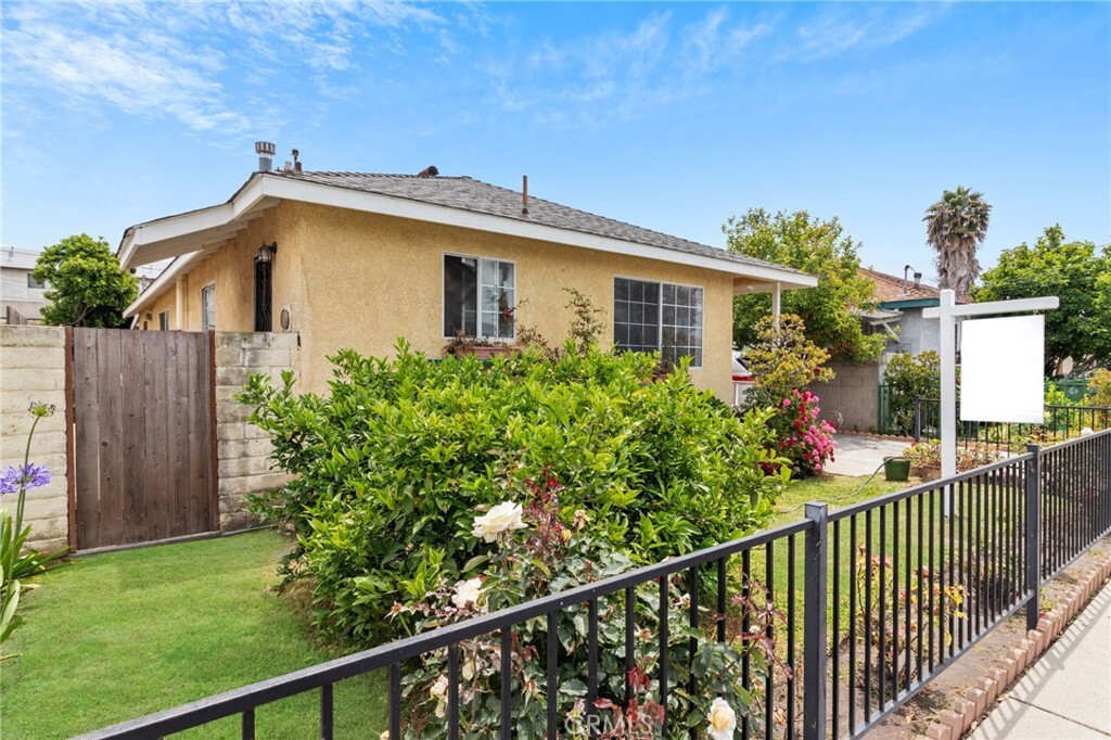 Property Photo:  3746 W 135th Street  CA 90250 