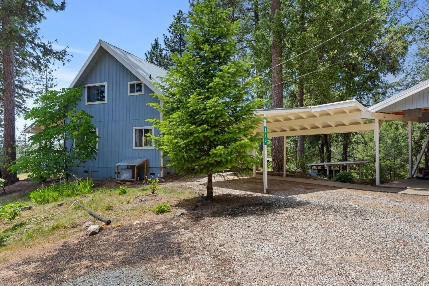 Property Photo: 1550 Garrett Road CA 95717