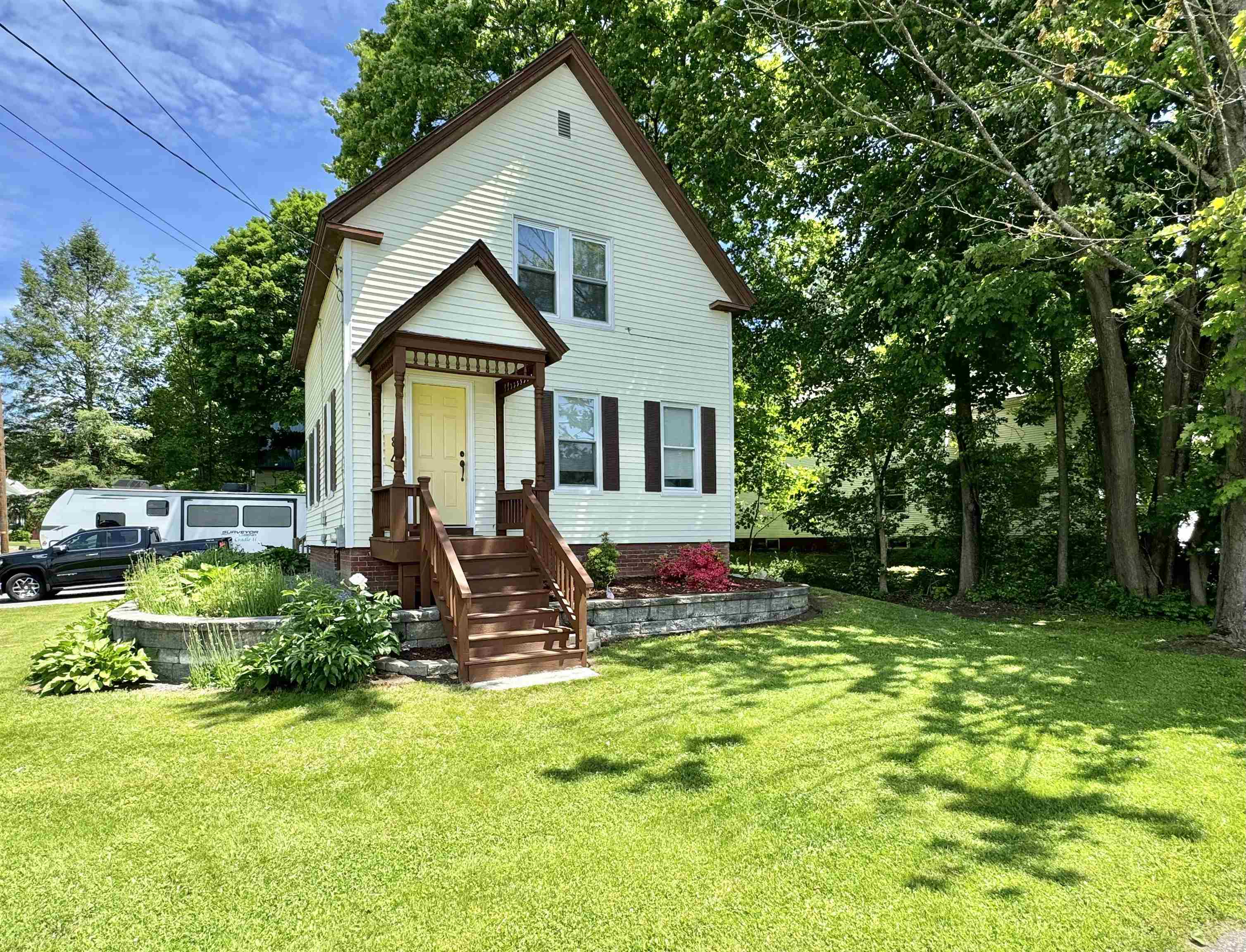 Property Photo:  84 Carpenter Street  NH 03431 