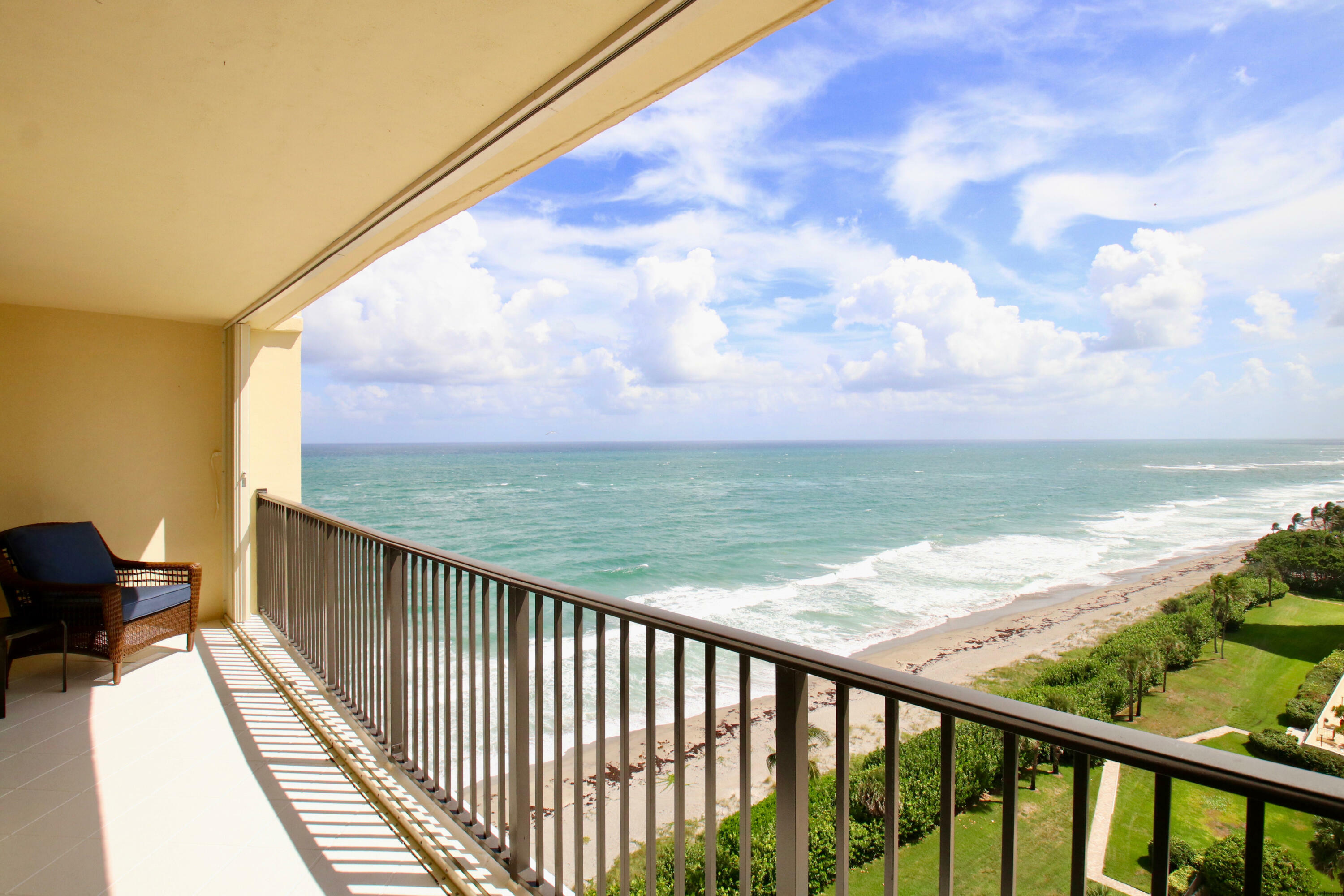 Property Photo:  200 Ocean Trail Way 1209  FL 33477 