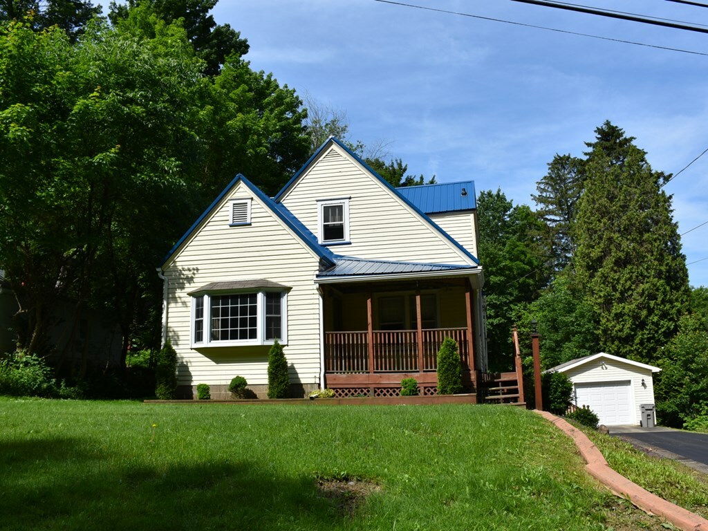 Property Photo:  606 Williamson Road  PA 16335 