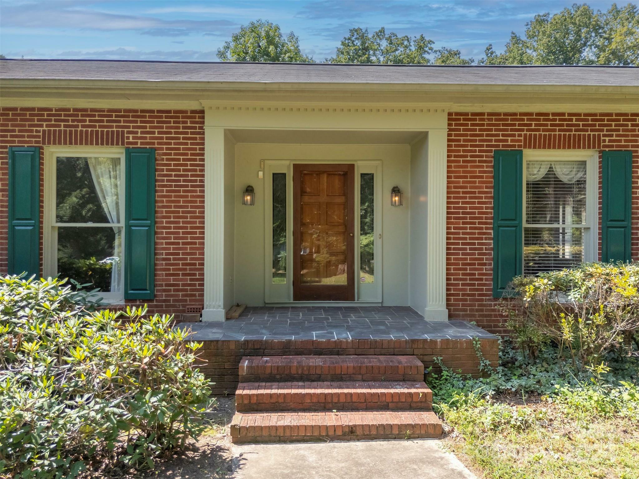 Property Photo:  1010 Tarlton Drive  NC 28150 