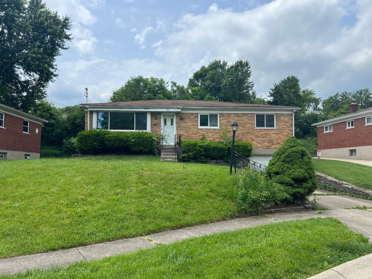 577 Claymore Terrace  Delhi Twp OH 45238 photo