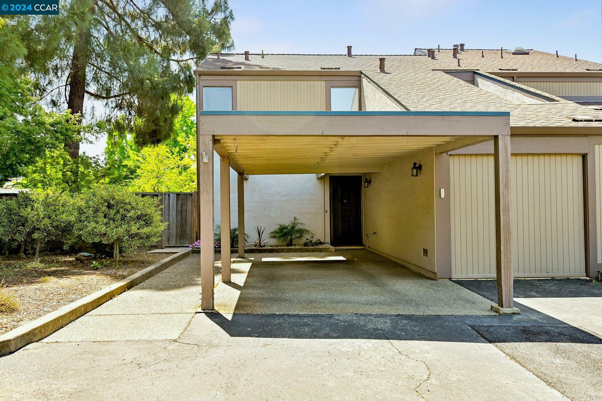 Property Photo:  22 Oak Brook Pl  CA 94523 