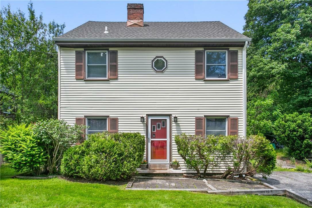 Property Photo:  48 Lake Kitchawan Drive  NY 10590 