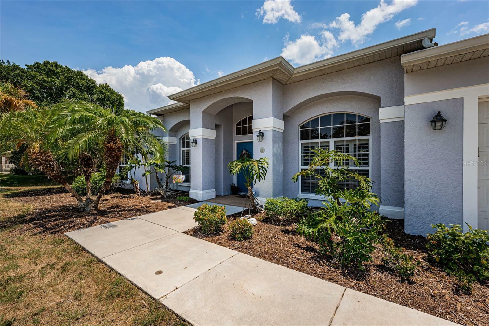 Property Photo: 1032 Rosetree Lane FL 34689