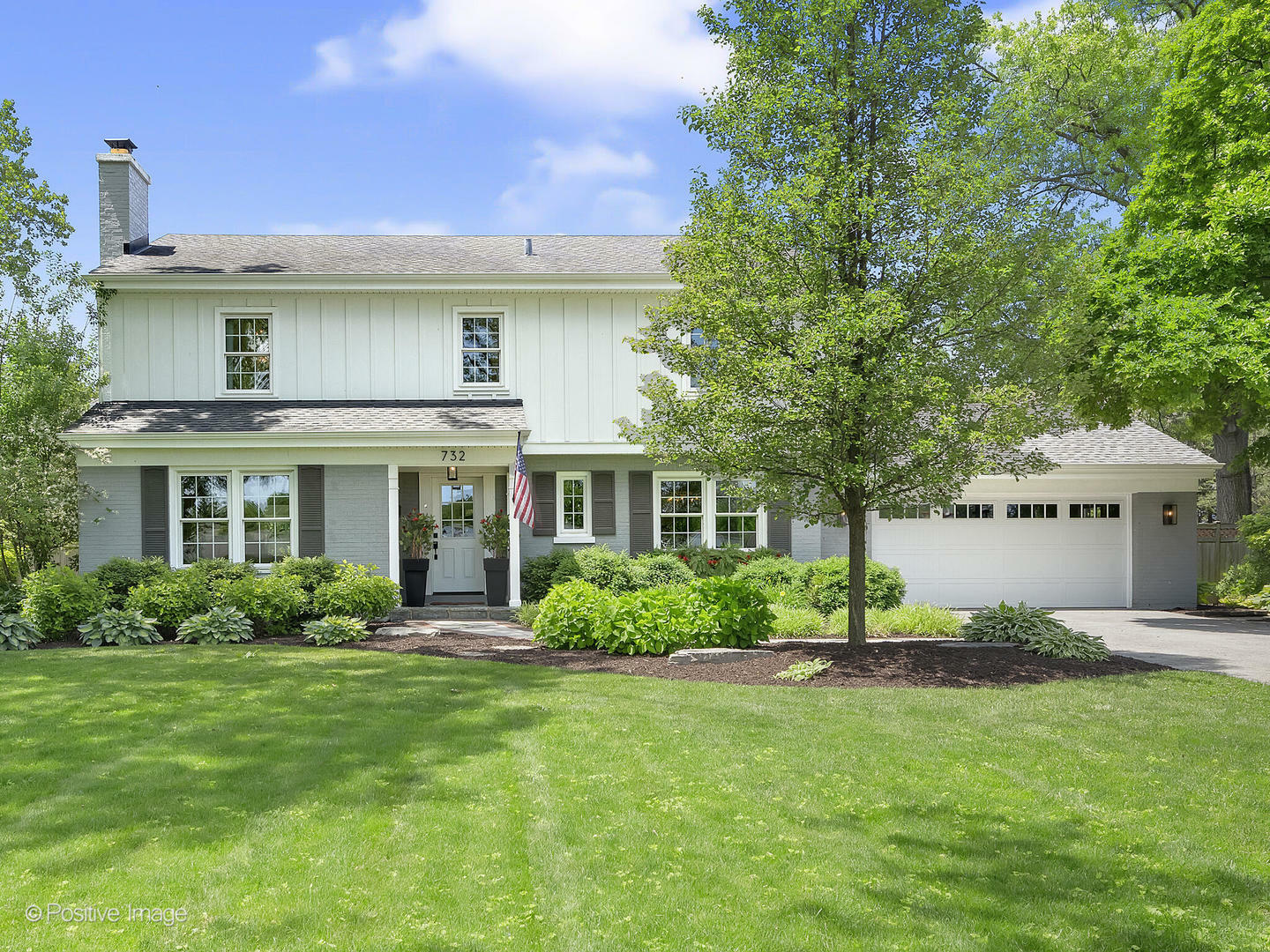 Property Photo:  732 Harding Road  IL 60521 