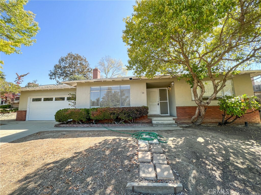 Property Photo:  38 Hathway Avenue  CA 93405 