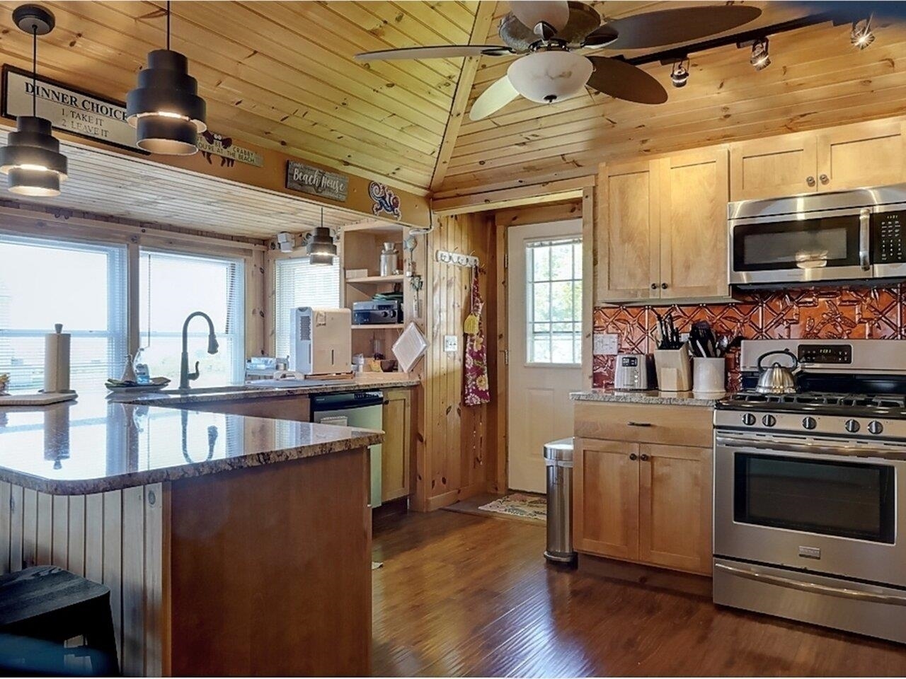 Property Photo:  2098 Colchester Point Road  VT 05446 