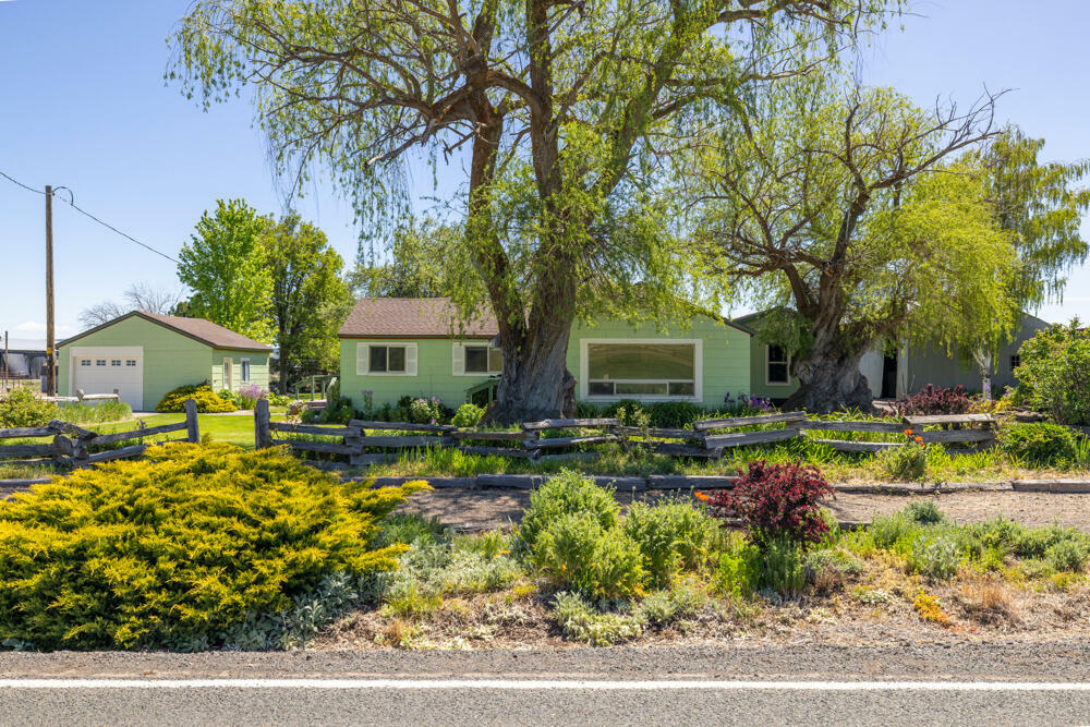 Property Photo:  12205 W Langell Valley Road  OR 97623 