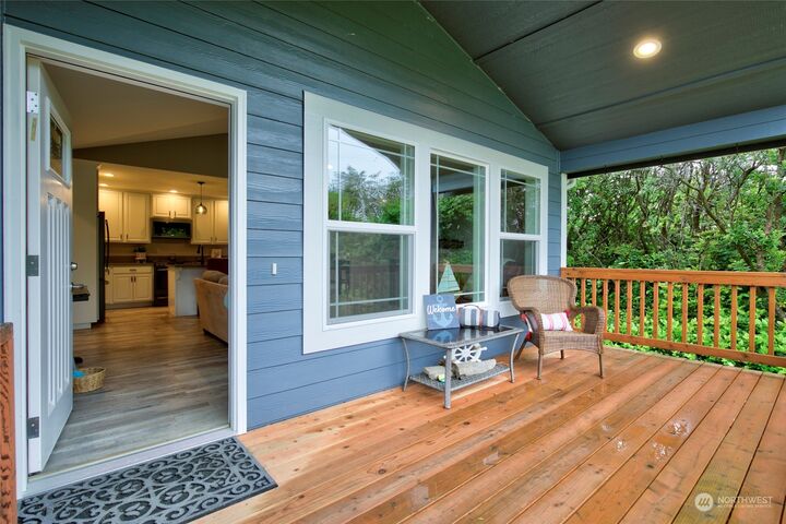 Property Photo:  170 Clover Street NW  WA 98569 