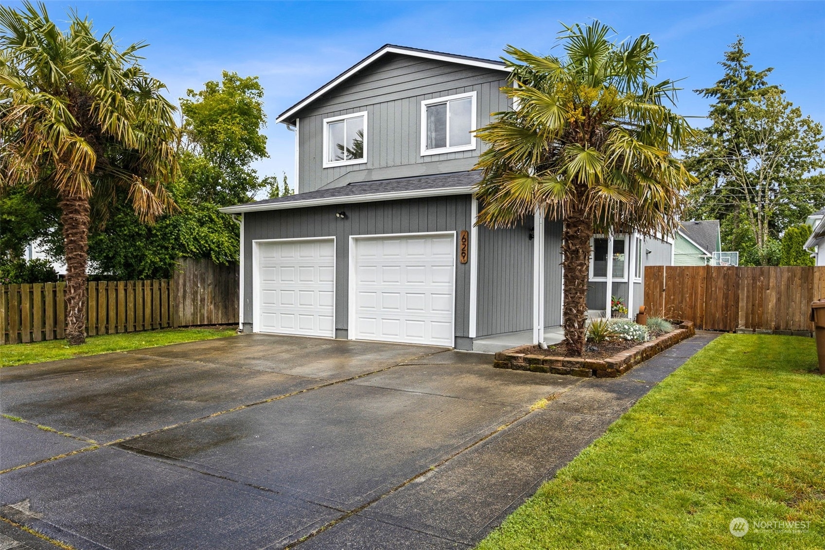 Property Photo:  629 S Fife Street  WA 98405 