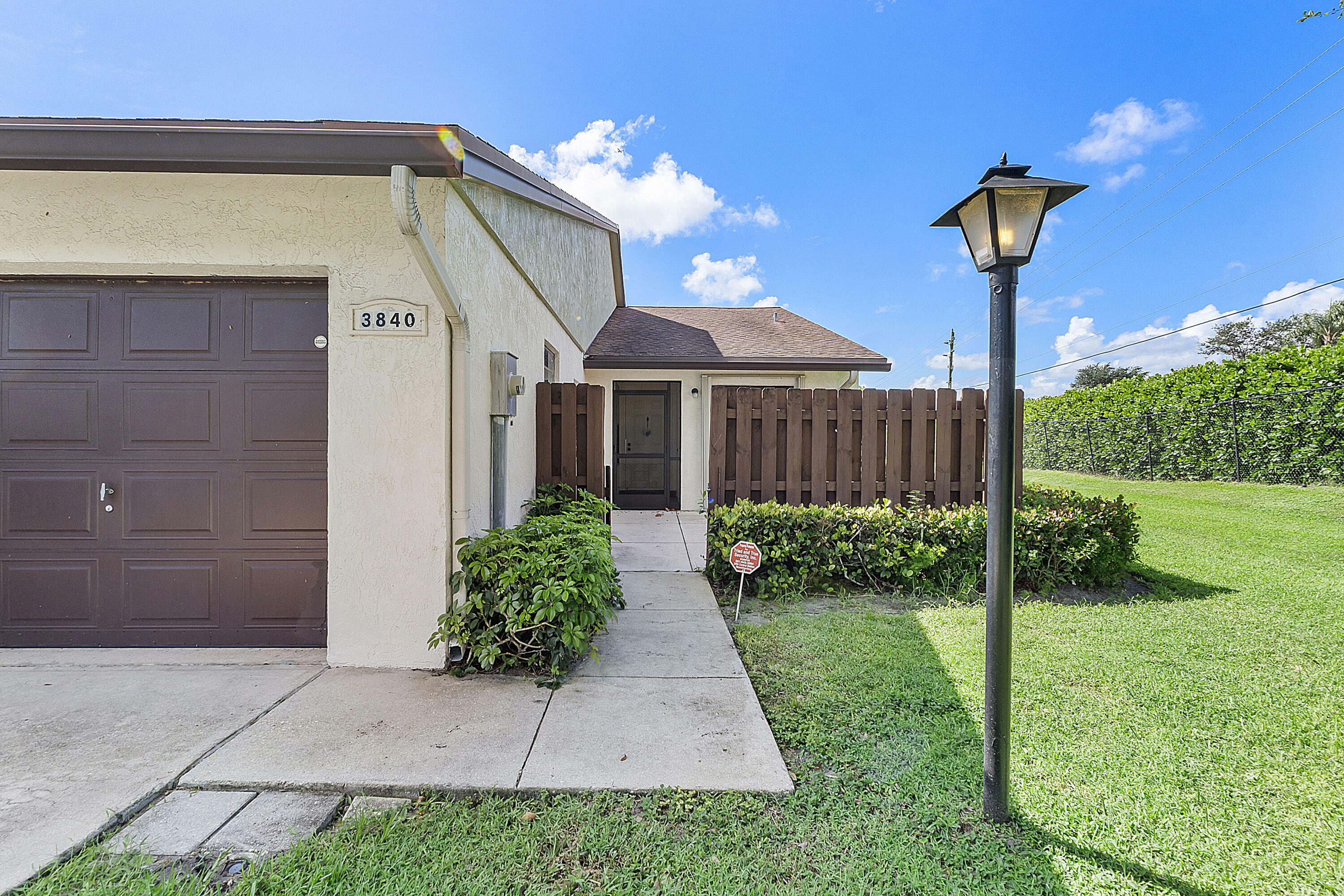 Property Photo:  3840 Coco Loba Lane  FL 33436 