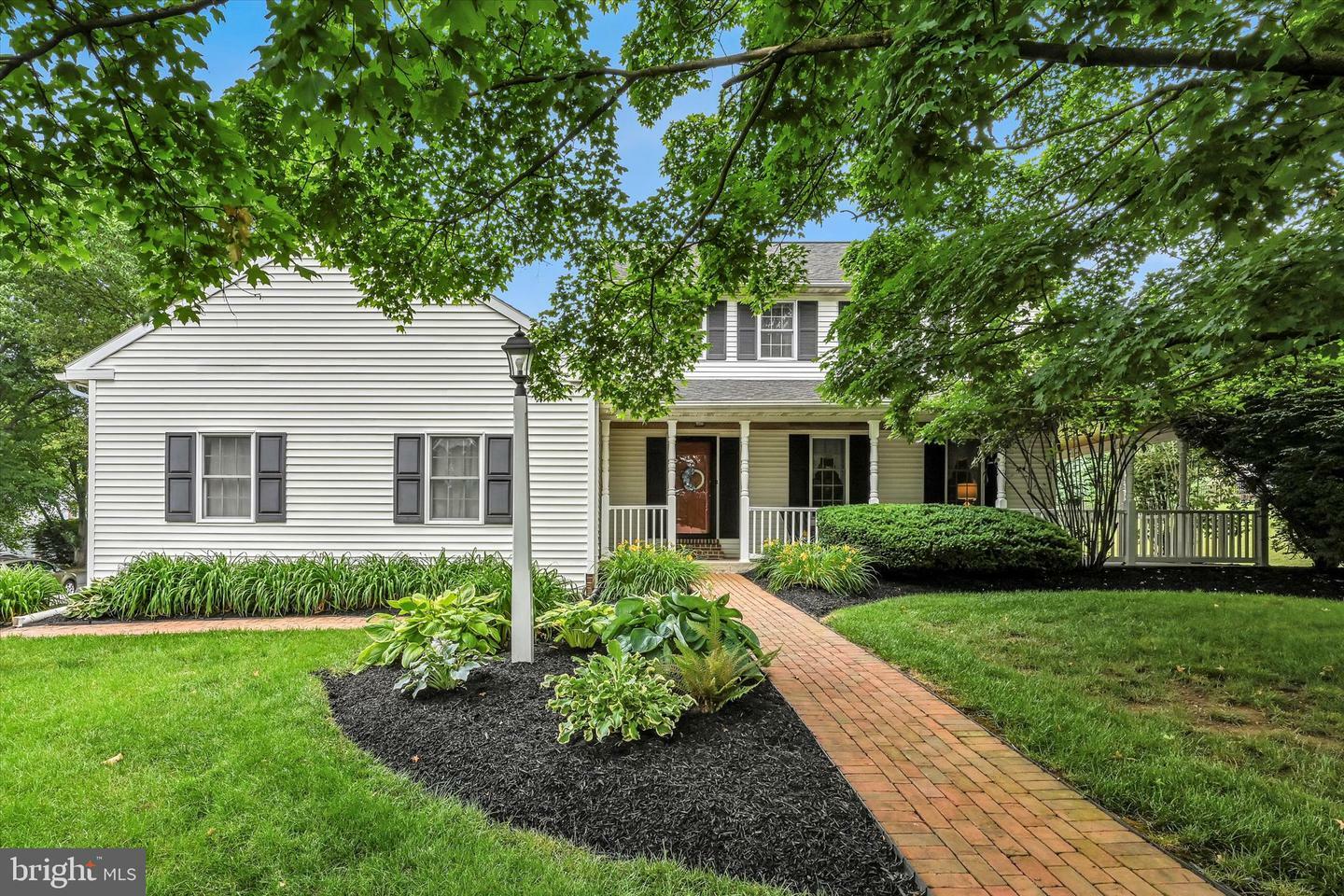 Property Photo:  301 Eisenhower Boulevard  PA 17603 