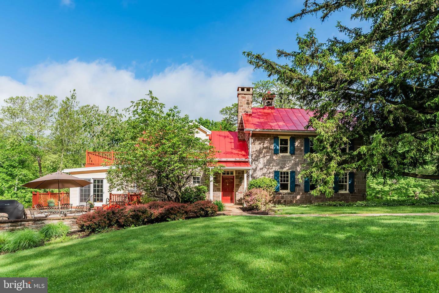 Property Photo: 254 S Lewisberry Road PA 17055