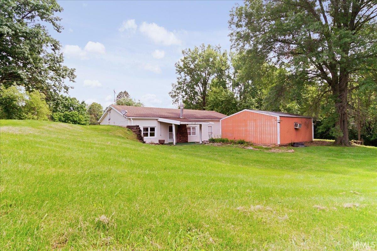 Property Photo:  2215 E Lake Road  IN 47670 