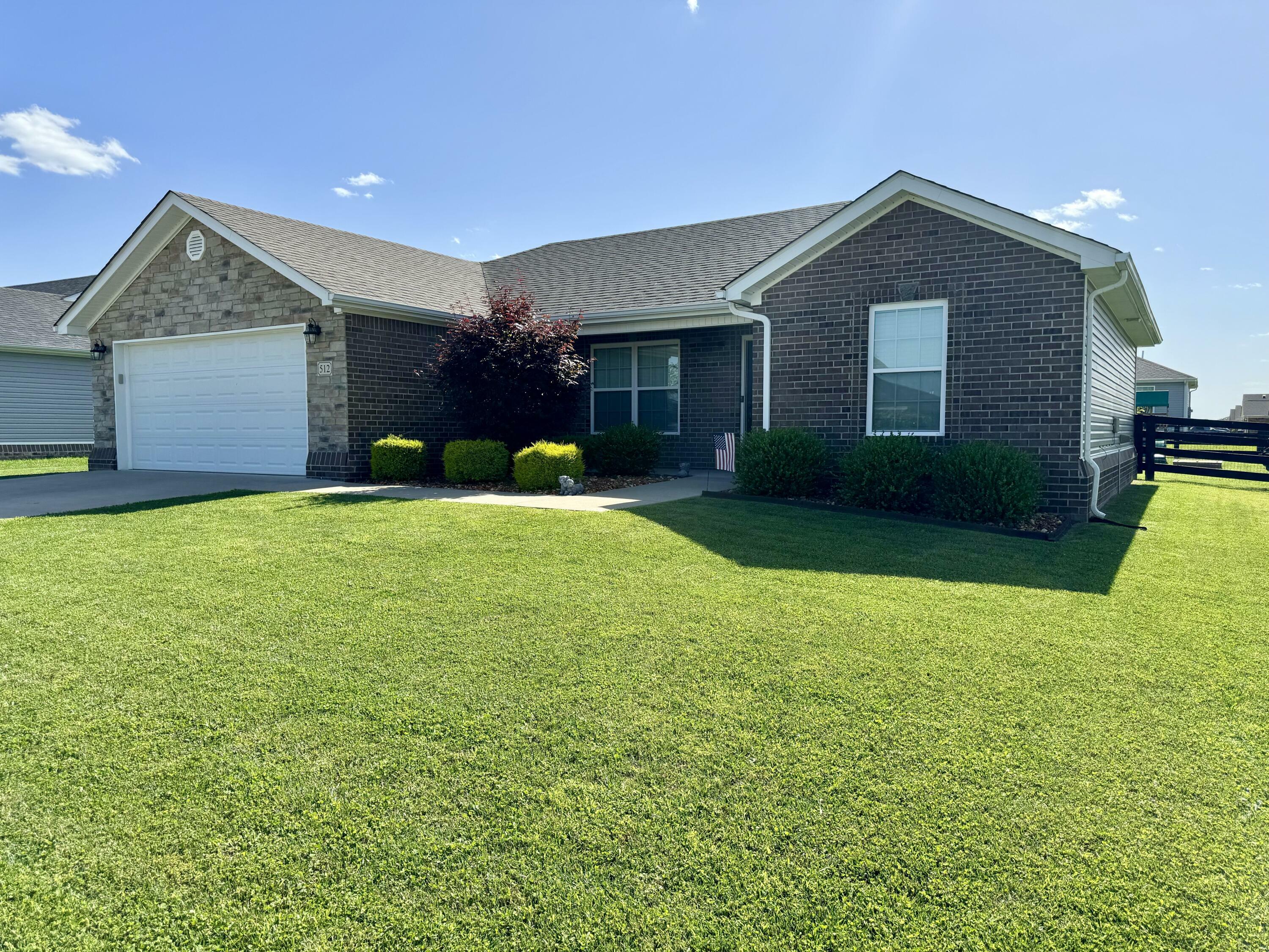 Property Photo:  512 Kincaid Lane  KY 40475 