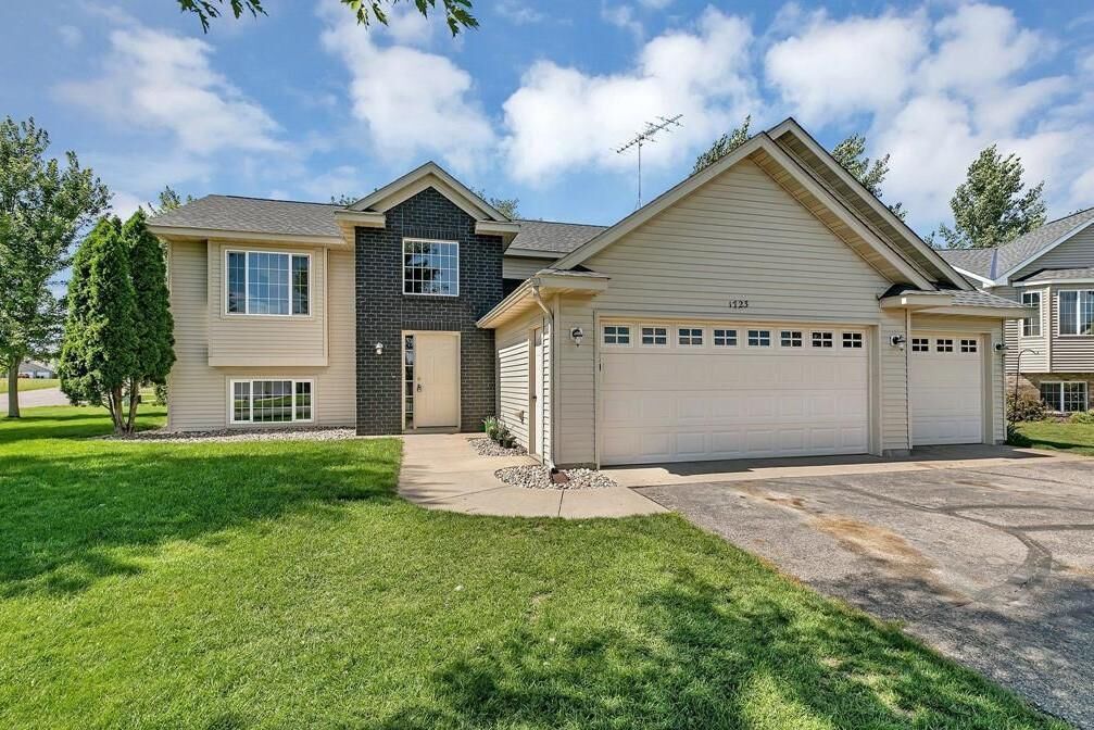 Property Photo: 1723 Trentwood Drive MN 56377