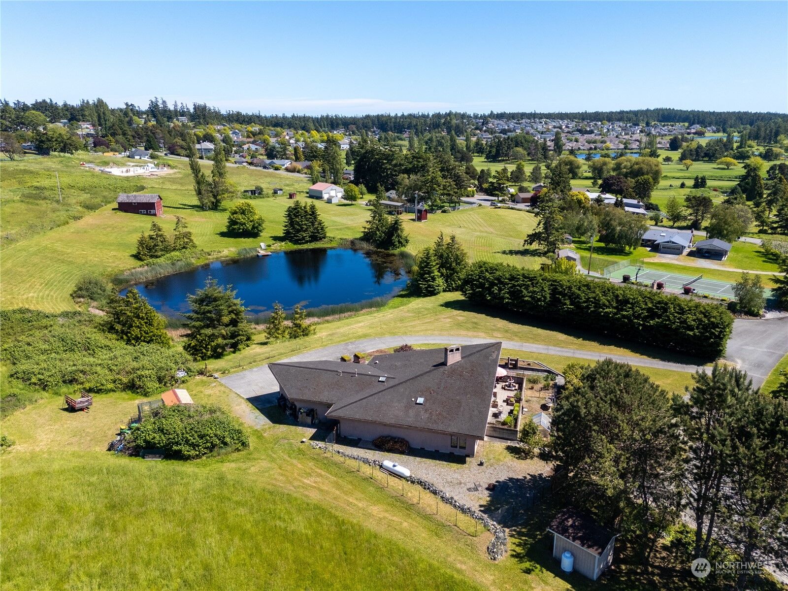 Property Photo: 2330 Shamrock Lane WA 98277