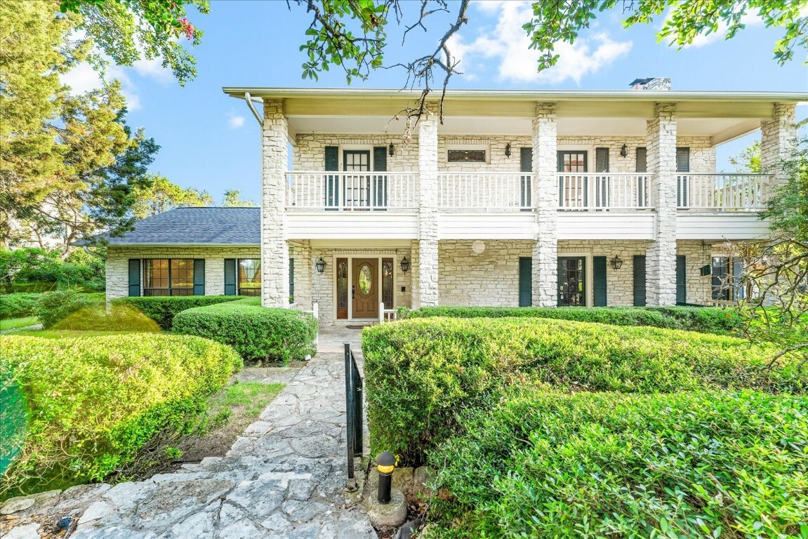 4903 Bull Mountain Cove  Austin TX 78746 photo