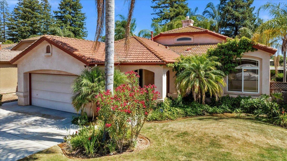 Property Photo:  6191 W Birch Avenue  CA 93722 