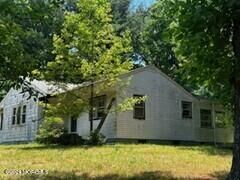 Property Photo:  9 Sanford Street  NJ 07726 