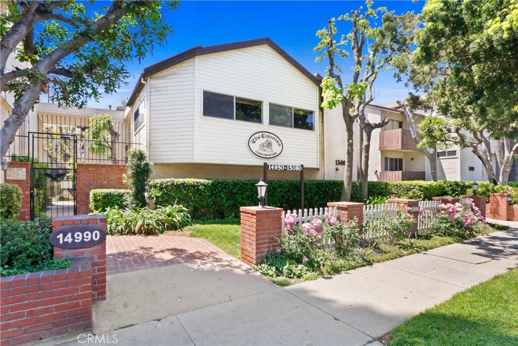 Photo de la propriété:  14970 Victory Boulevard 202  CA 91411 
