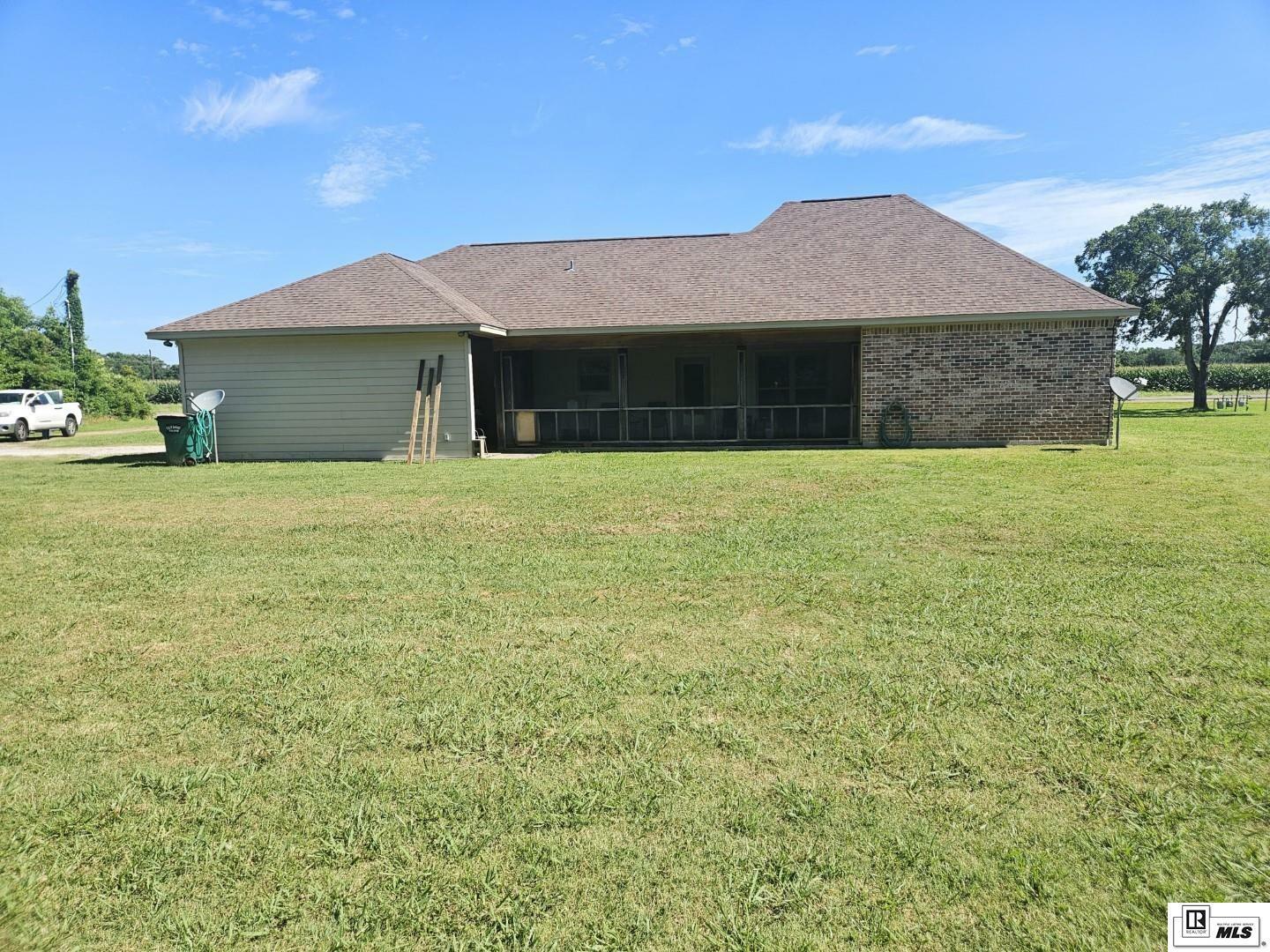 Property Photo:  20 Poverty Point Road  LA 71232 