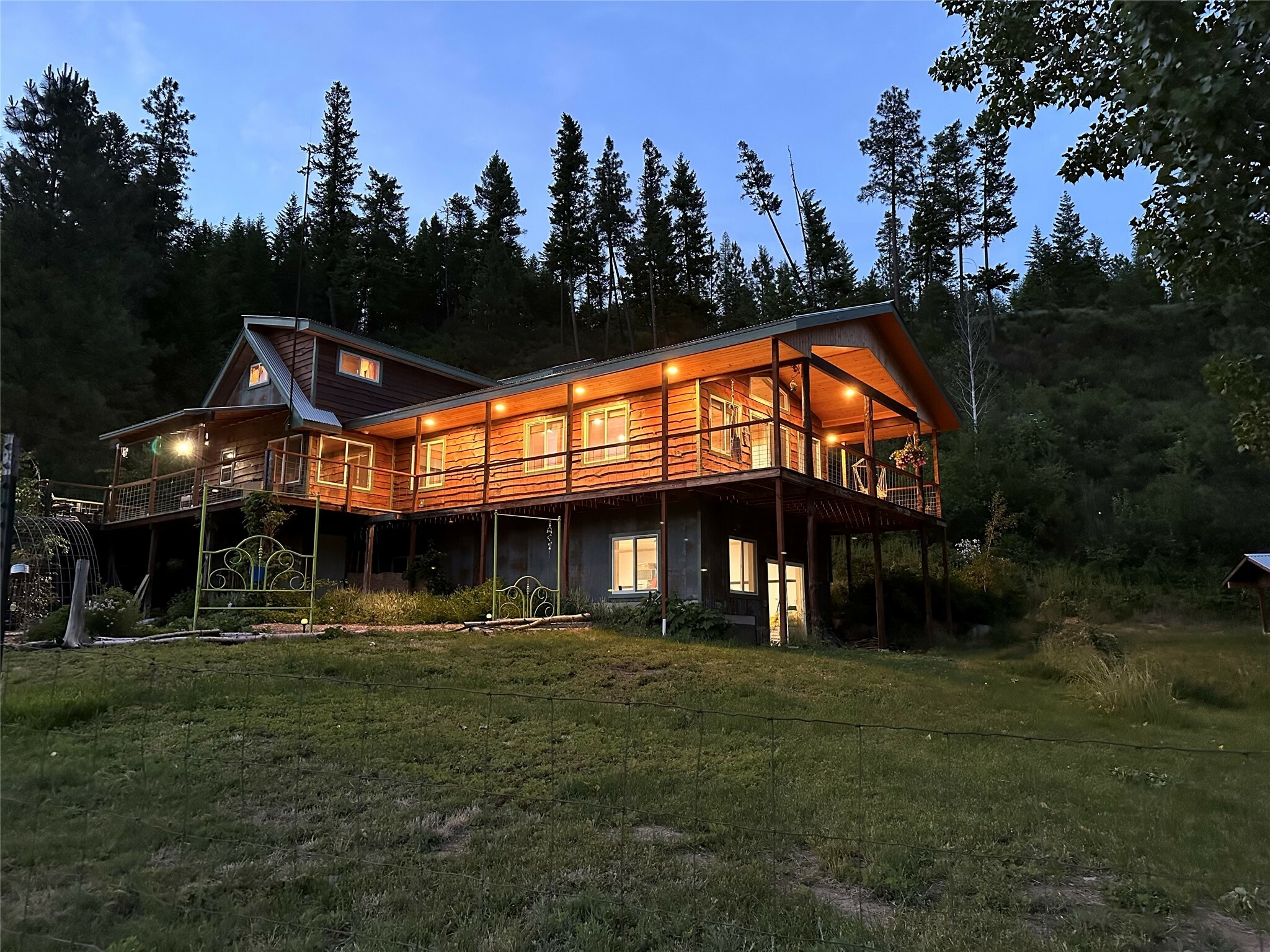 Property Photo:  700 Eastside Road  MT 59935 