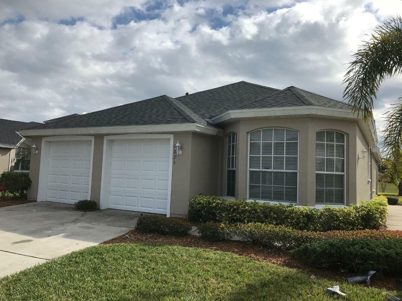 Property Photo:  4225 Woodhall Circle  FL 32955 