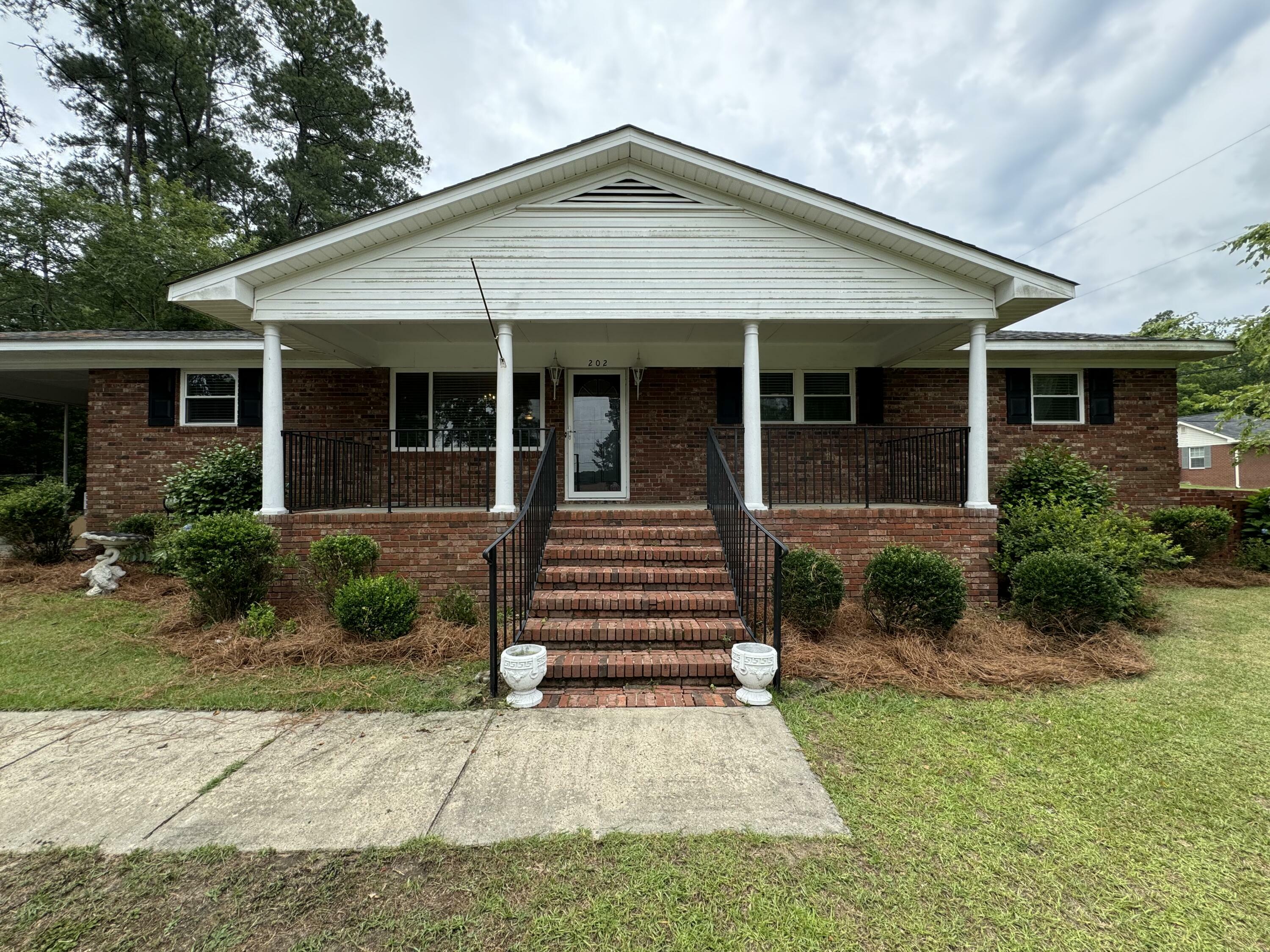 Property Photo:  202 Leven Street  GA 30813 