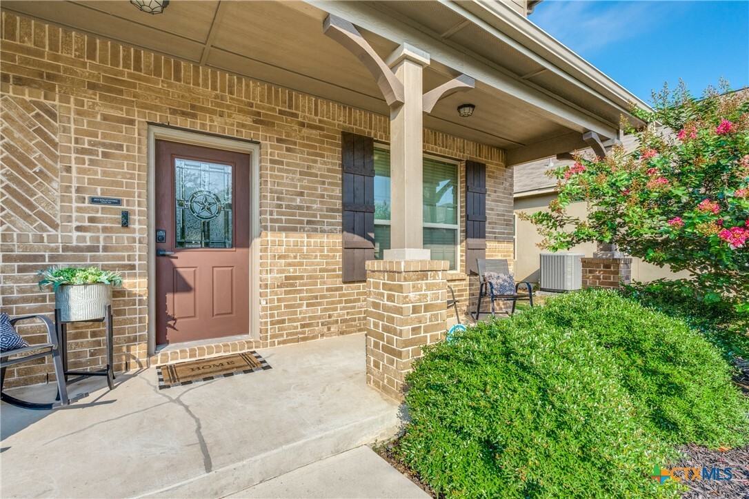 Property Photo:  1754 Village Springs  TX 78130 