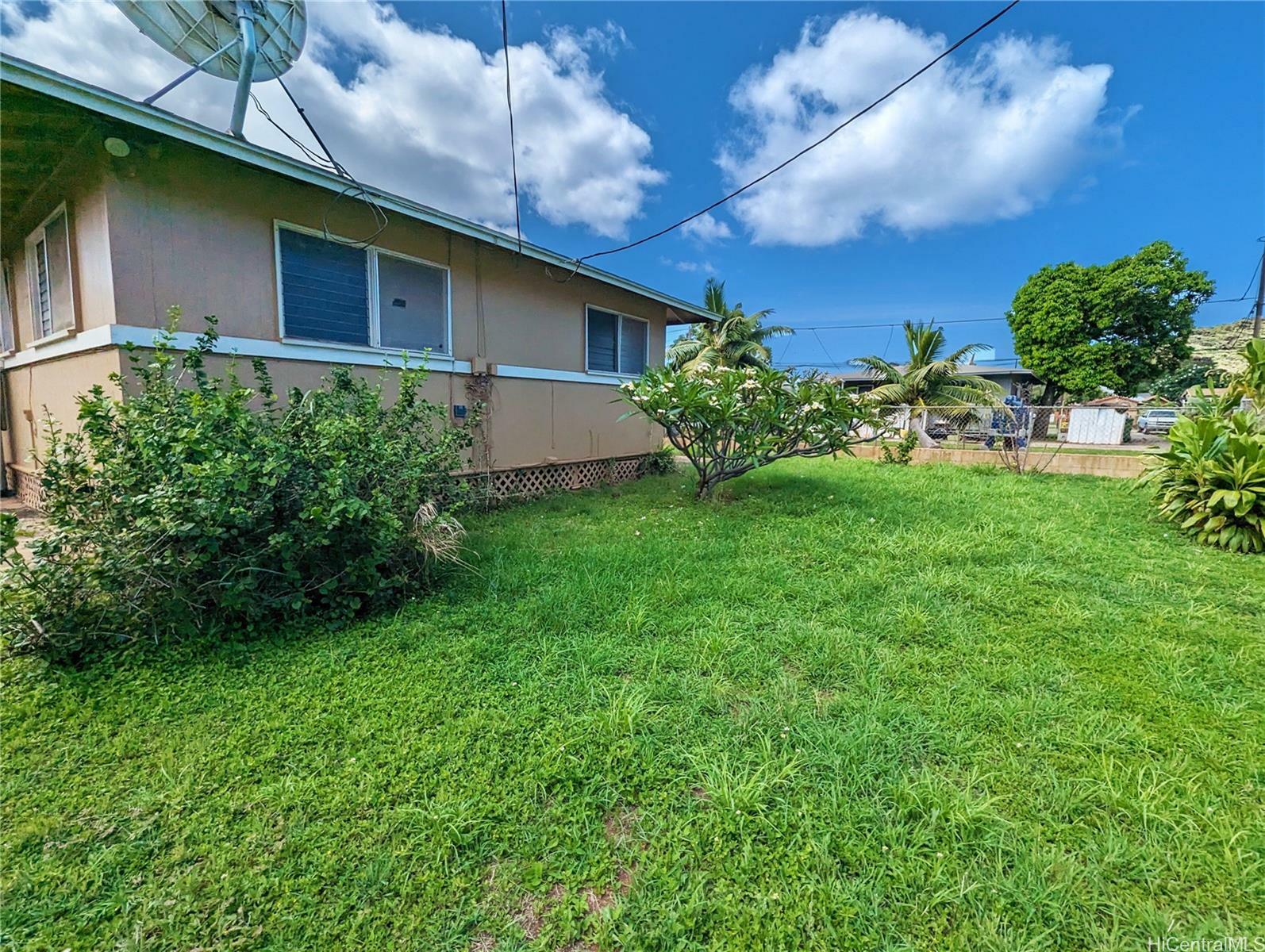Property Photo: 84-990 Hana Street HI 96792