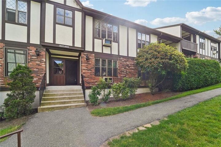 650 Sierra Vista Lane  Valley Cottage NY 10989 photo