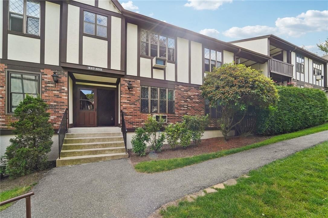 Property Photo: 650 Sierra Vista Lane NY 10989